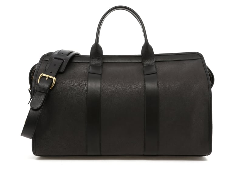 Chèvre Signature Duffle-Black in goat skin